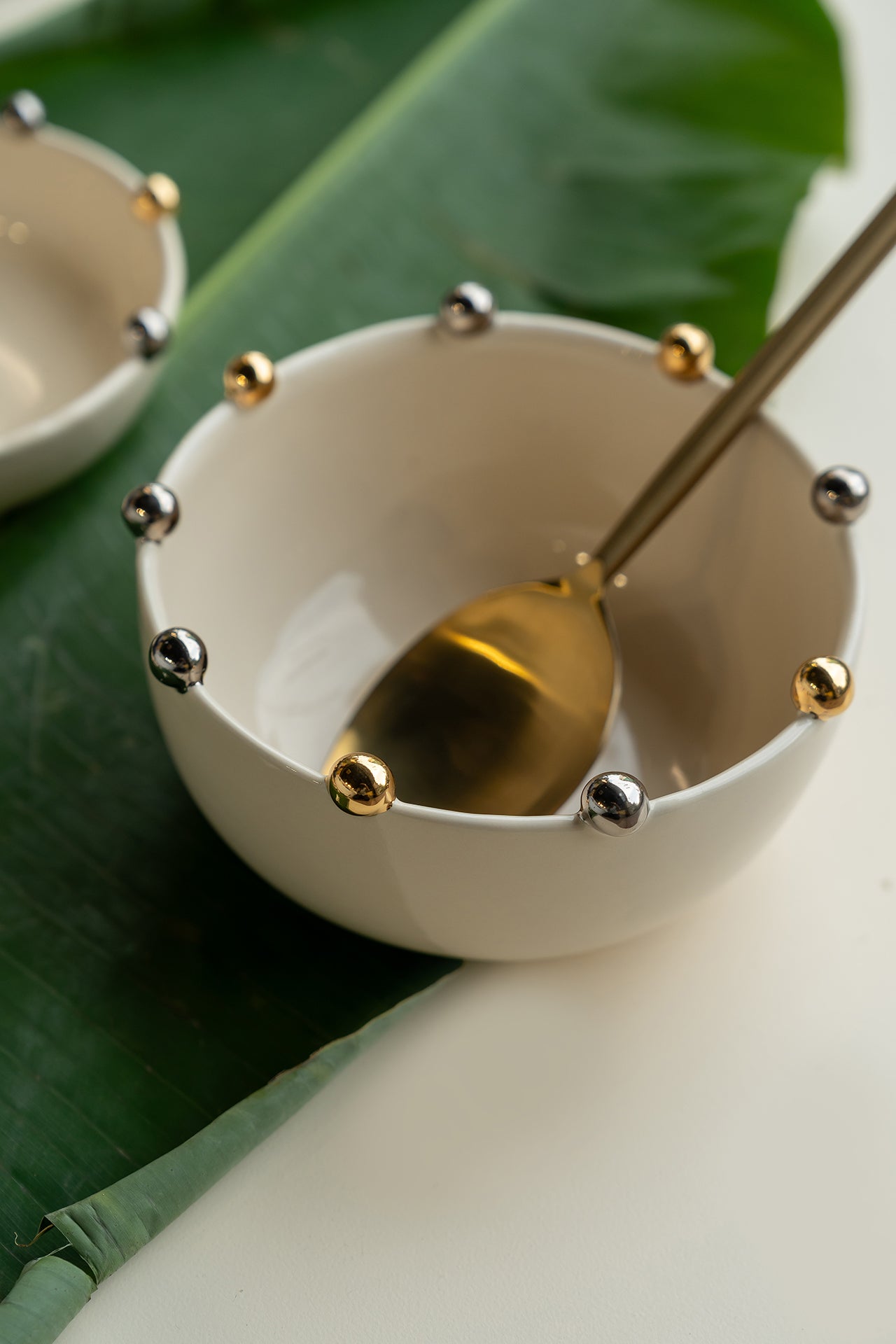 dot medium serving bowl