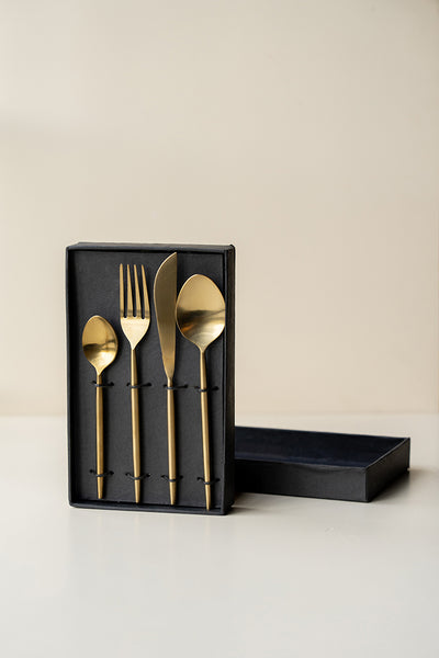 cutlery set ( set of 4)